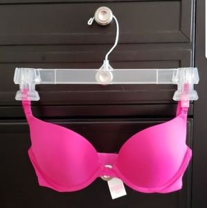 NEW! PINK Victoria's Secret Push Up Bra Size 32C
